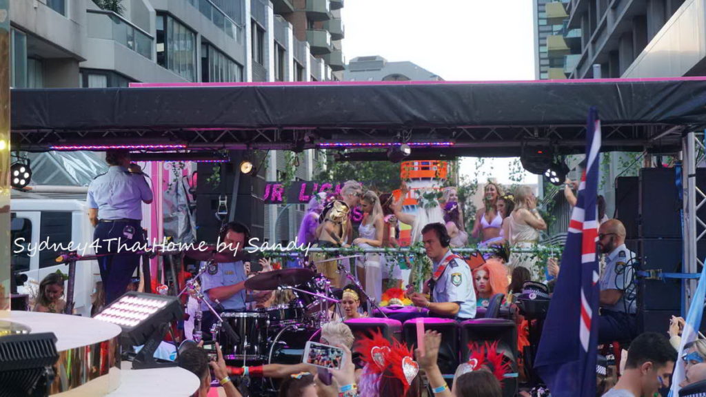 Australia เที่ยวงานเกย์เลส ที่ ซิดนีย์ Sandy พาตะลุย งาน มาดิการ์ Mardi Gras